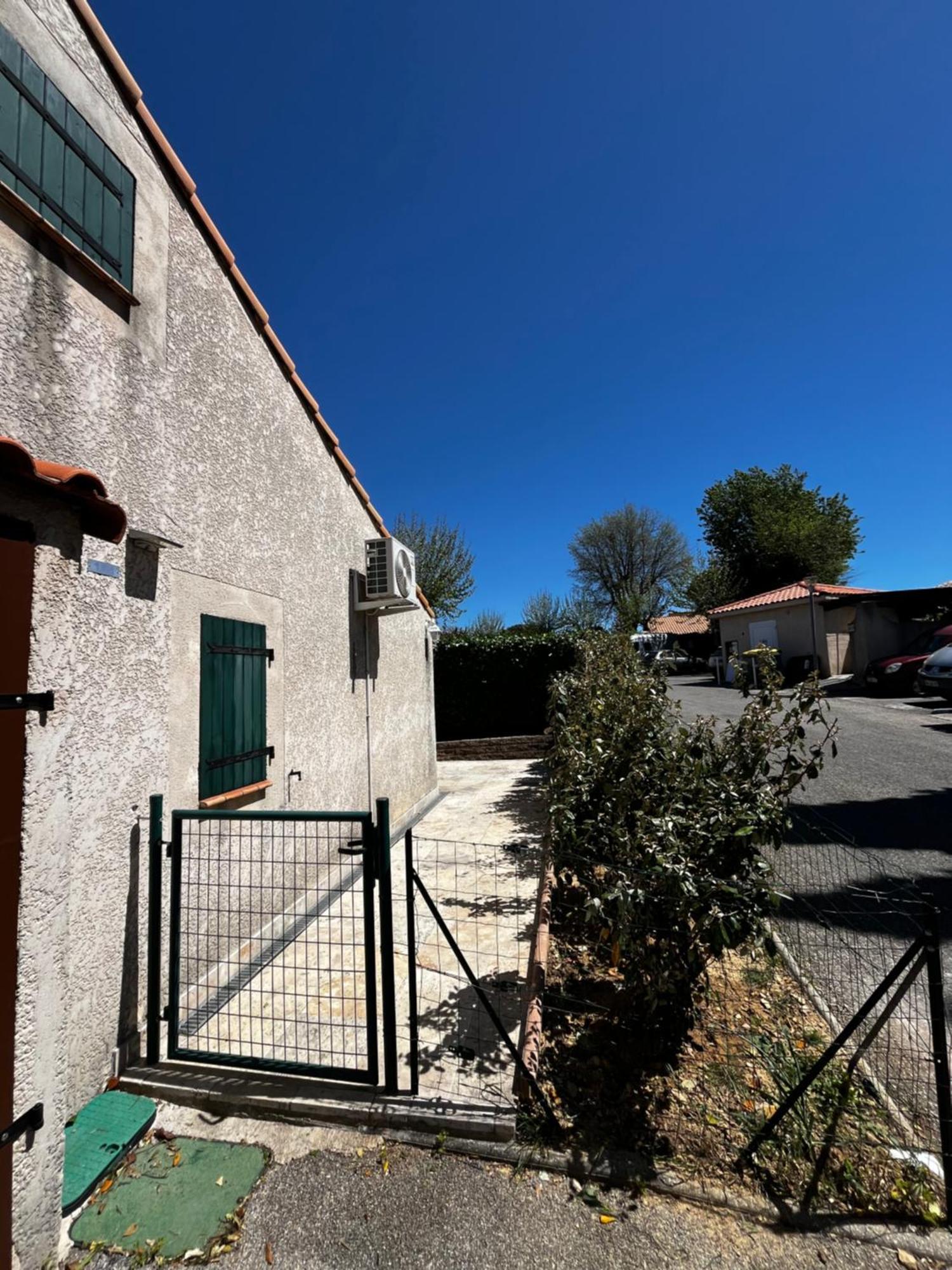 Havre De Paix Aux Portes De La Provence Verte - Hameau Des Pins 101 Forcalqueiret Luaran gambar